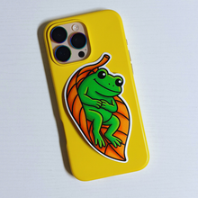Load image into Gallery viewer, Leaf Frog
