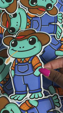 Load and play video in Gallery viewer, Jumbo Farmer Frog
